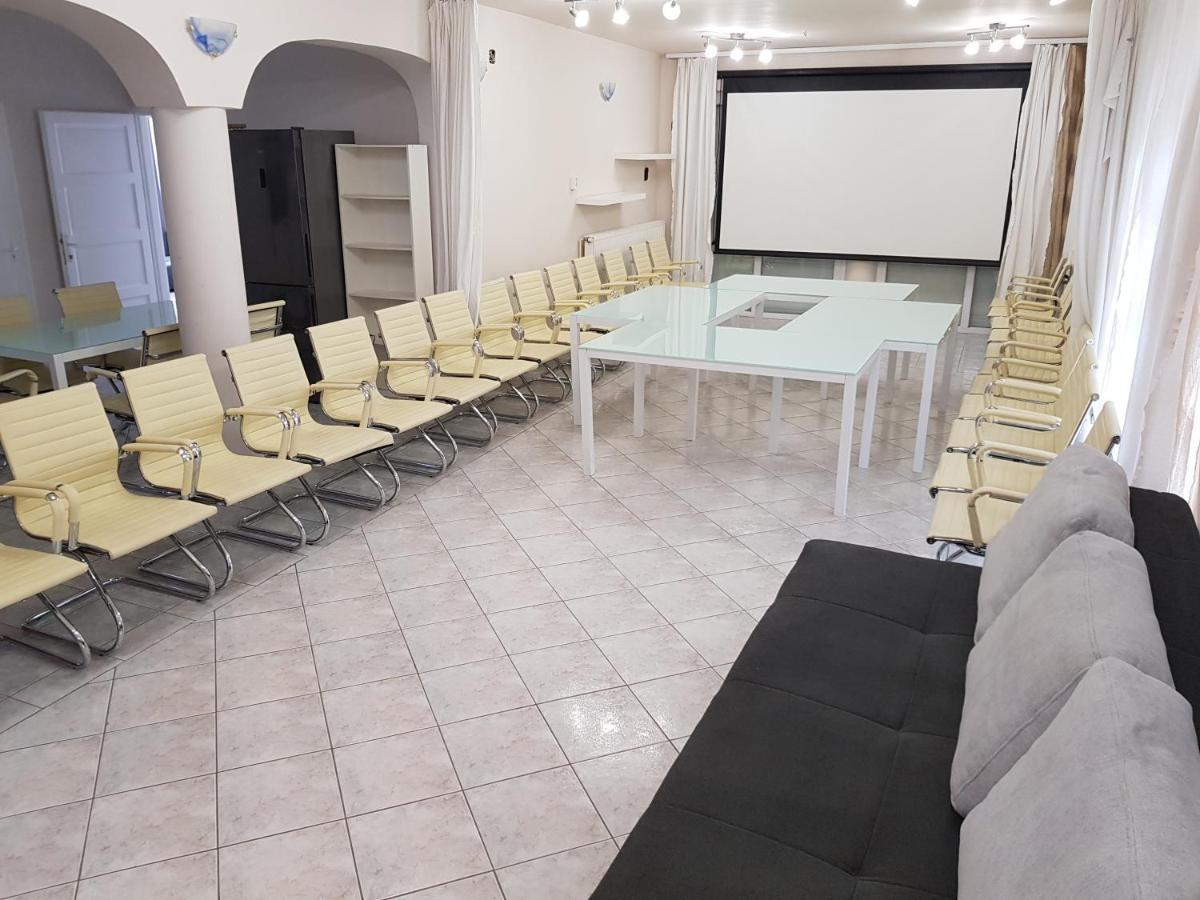 Crystal Es Susanne Panzio Шиофок Экстерьер фото